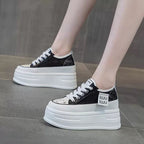 Damen Chunky Plateausneaker mit atmungsaktiver Mesh-Oberfläche und modischer Schnürung