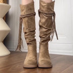 Damen Overknee-Stiefel mit geflochtenen Details und elegantem Falten-Design