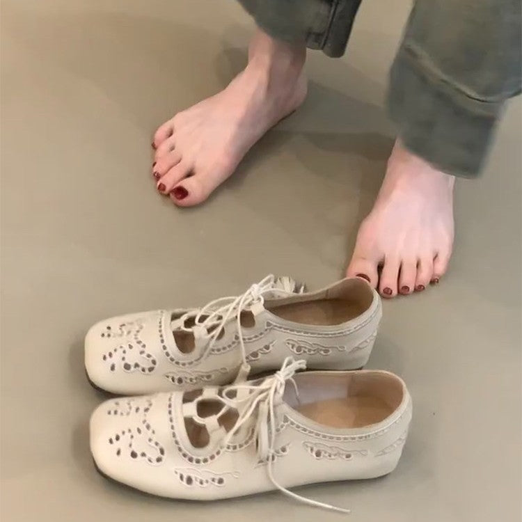 Damen Schnürschuhe mit filigranen Aussparungen R&B