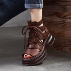 Damen modische Plateau-Sandalen mit durchlässigem Leder und innovativem Schnürsystem R&B