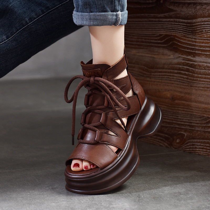 Damen modische Plateau-Sandalen mit durchlässigem Leder und innovativem Schnürsystem R&B