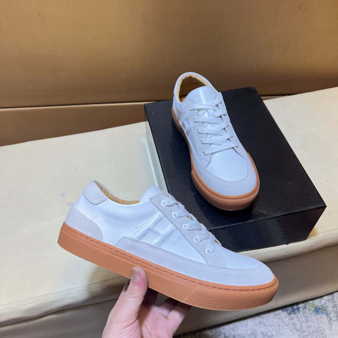 Damen Sportliche Sneakers mit rutschfester Gummisohle und atmungsaktiver Oberflächenstruktur R&B