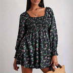 Damen Blumenkleid mit Smock-Details und schwingendem Saum R&B