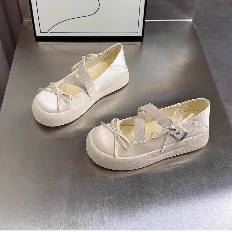Damen komfortable Ballerinas mit farblichen Akzenten und elastischen Riemen R&B