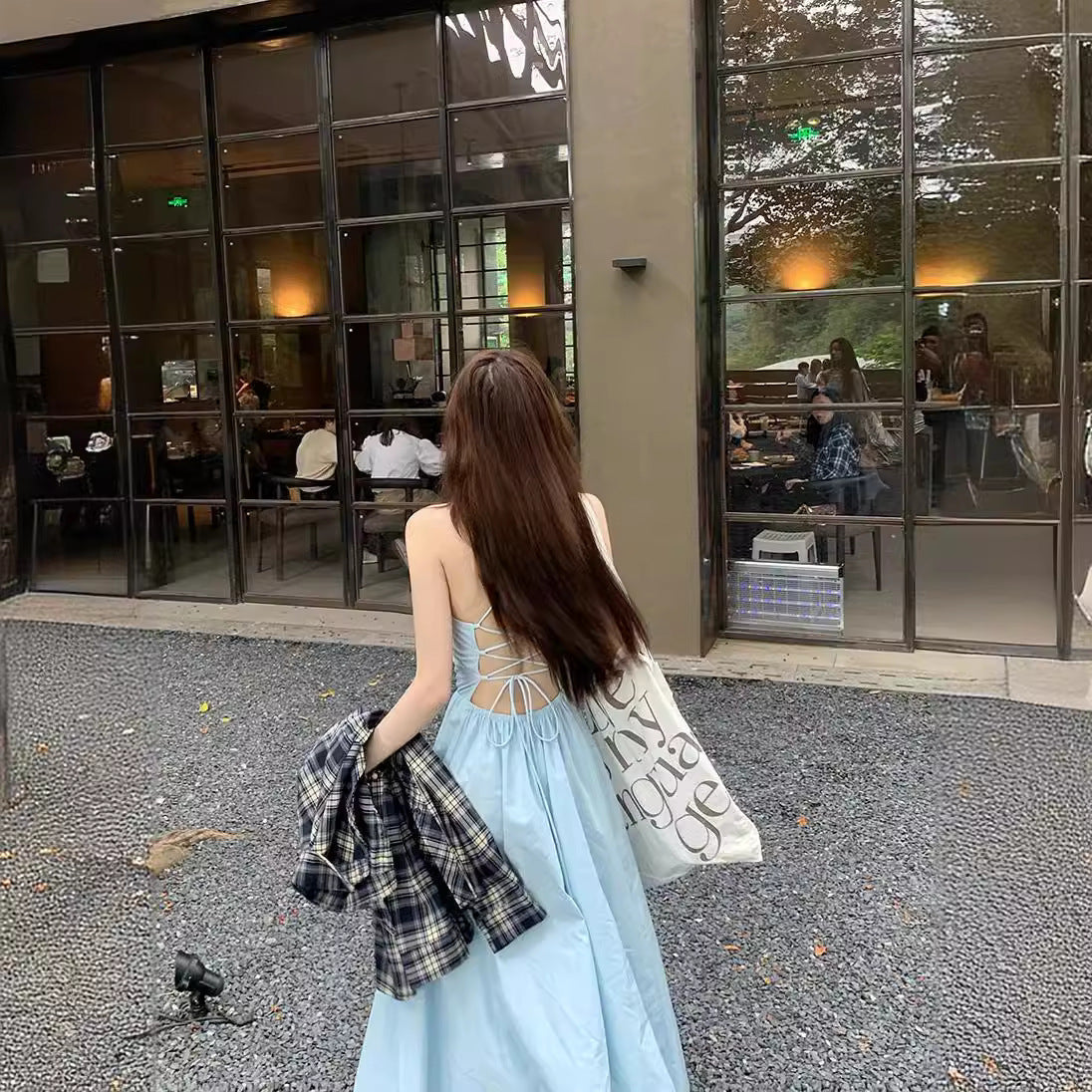 Damen luftiges Maxikleid mit Spaghettiträgern und schwingendem Rock