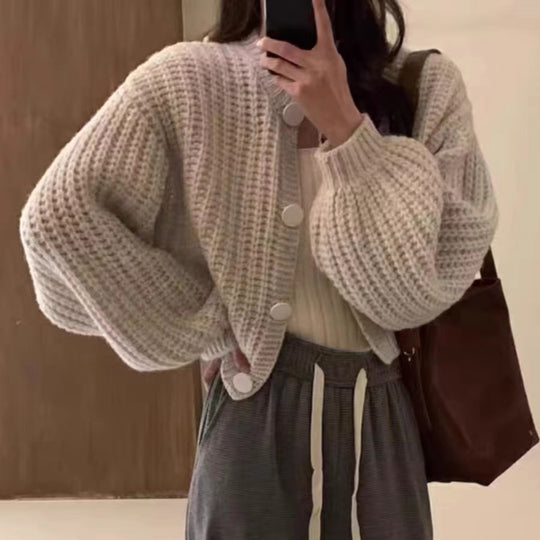Damen Grobstrickcardigan mit voluminösen Ärmeln und großen Knöpfen R&B