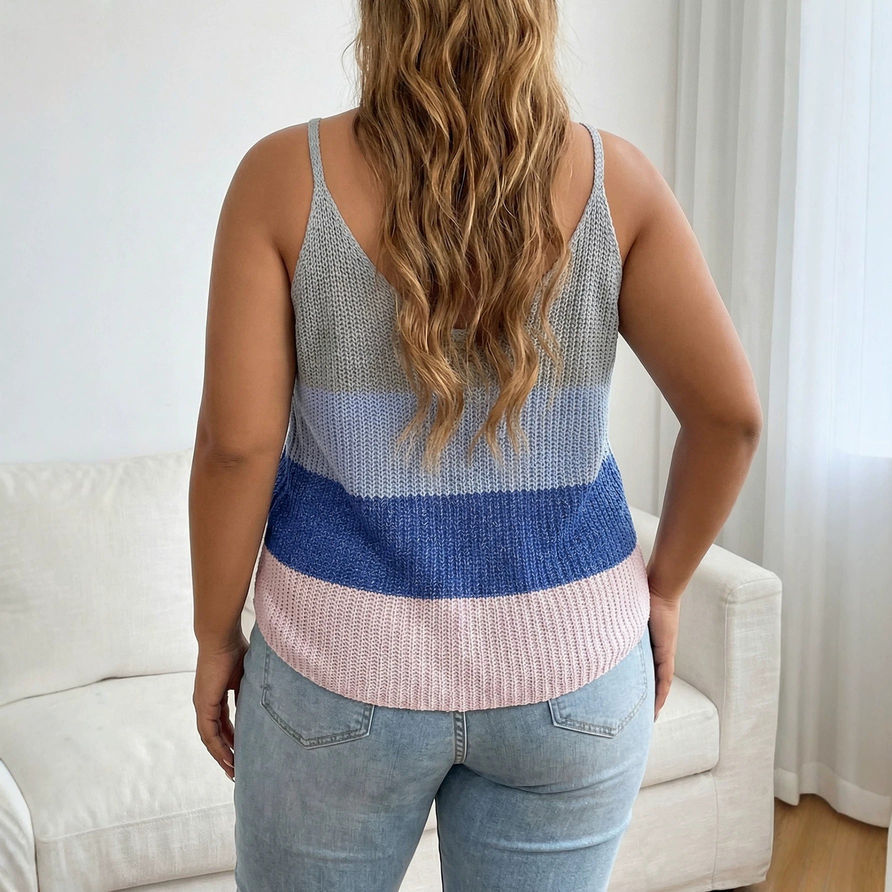 Damen luftiges Stricktop mit V-Ausschnitt und buntem Muster R&B