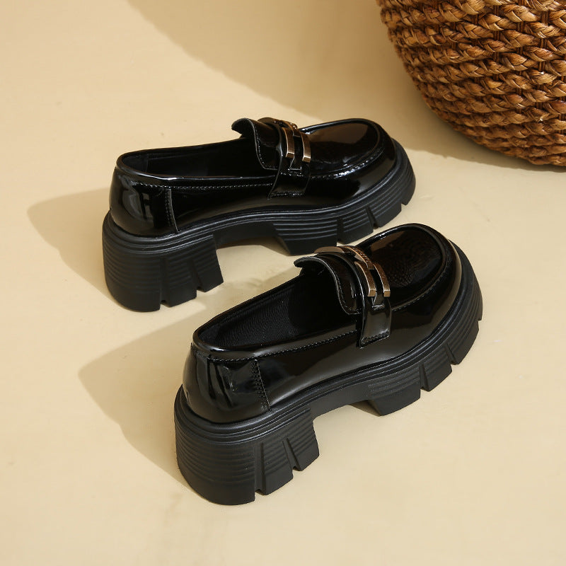 Damen Chunky Loafers mit metallischem Akzent und robustem Blockabsatz R&B