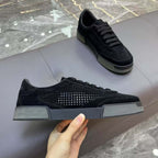 Damen atmungsaktive Freizeitsneakers aus hochwertigem Wildleder mit perforierten Details R&B