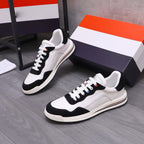 Damen Sportliche Leder Sneakers mit modischen Kontrasten von R&B