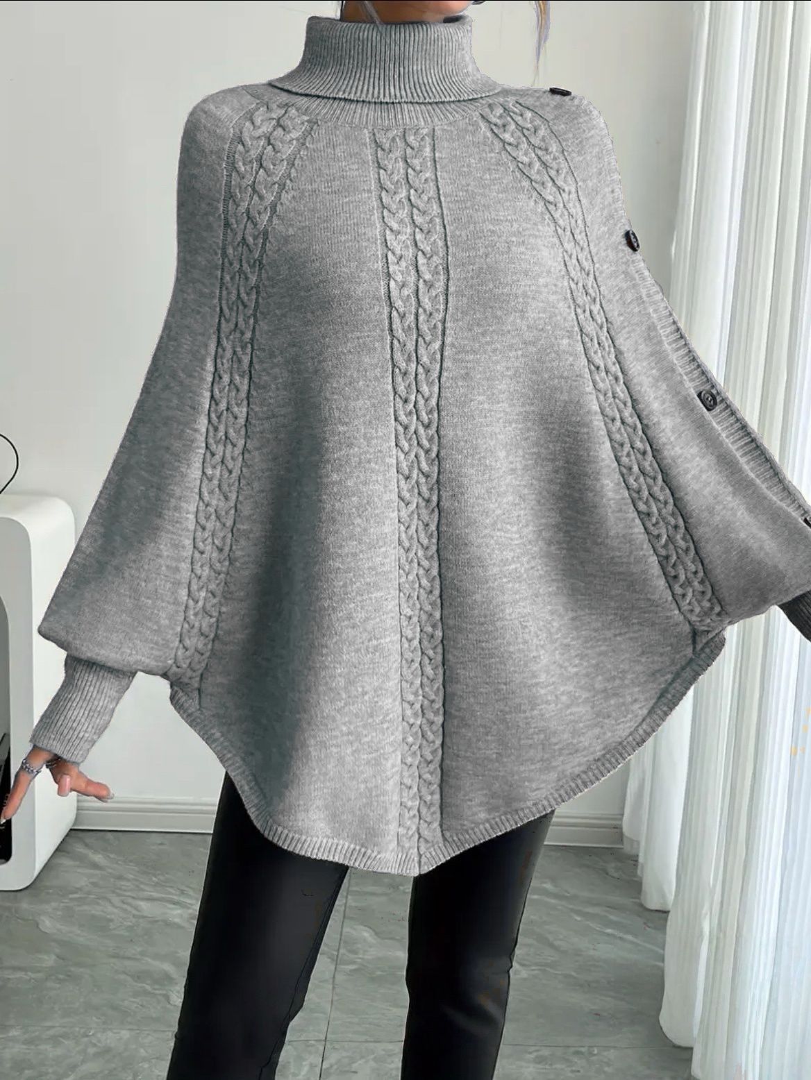 Damen Eleganter Strickponcho mit Rollkragen und Zopfmuster