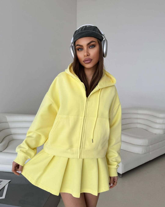 Damen sportliches Oberteil mit Rock und Kapuze R&B