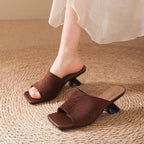 Damen elegante Mules mit strukturiertem Obermaterial und modischem Blockabsatz