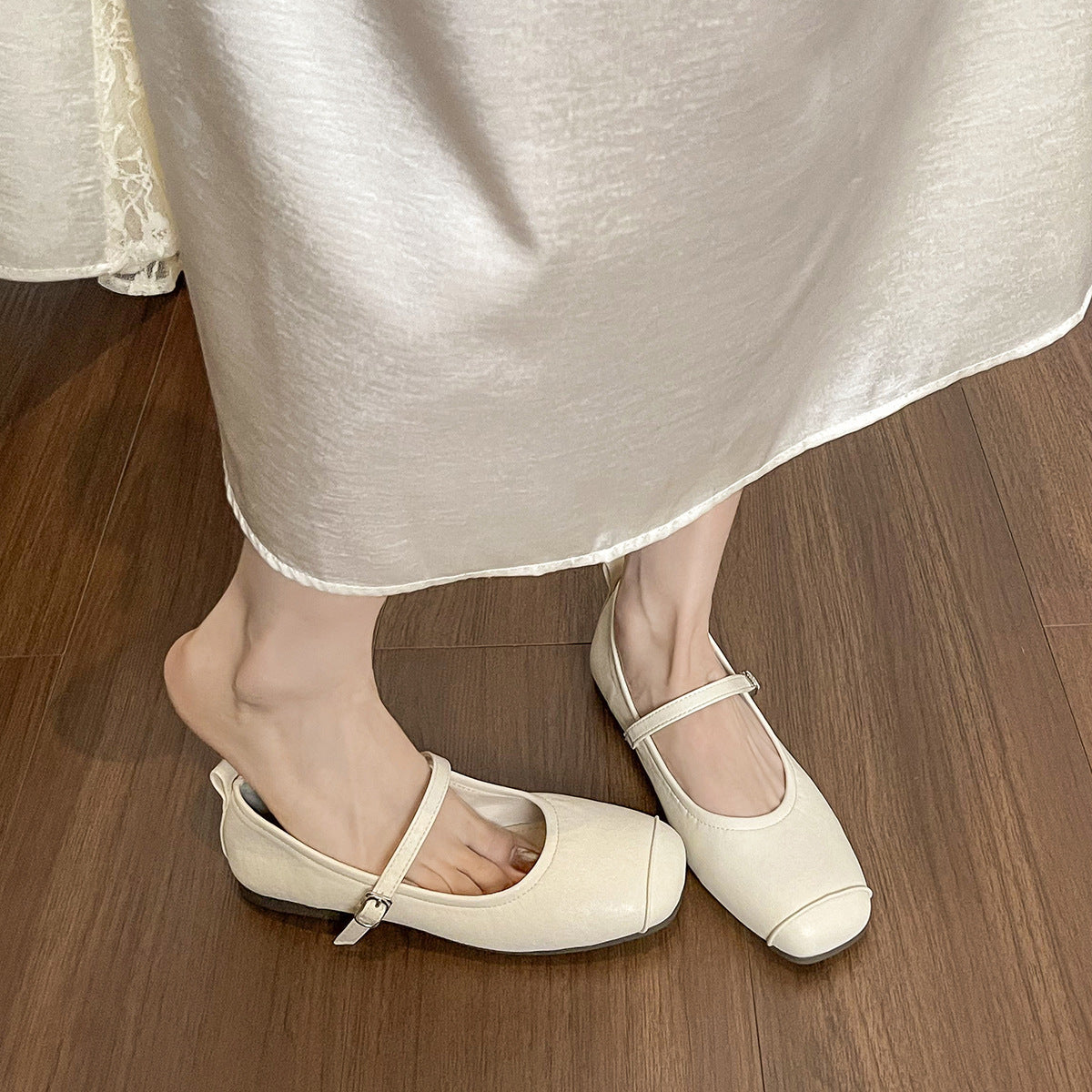 Damen Ballerinas mit praktischem Riemen und komfortabler Sohle