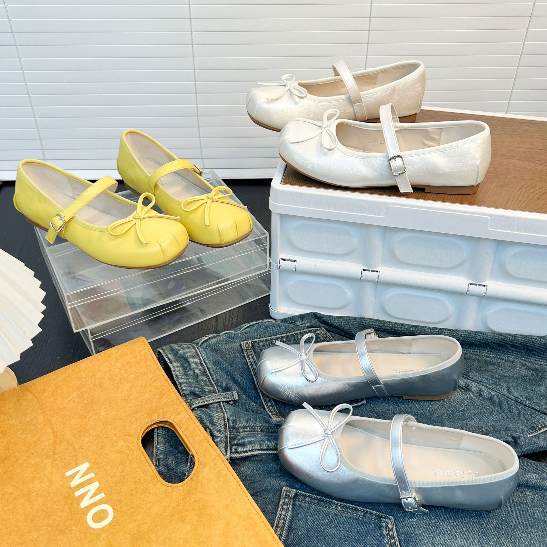 Damen Elegante Ballerinas mit süßem Schleifenakzent und praktischem Riemen R&B
