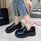 Damen Bequeme Mokassins mit modischen Schnallen-Details R&B