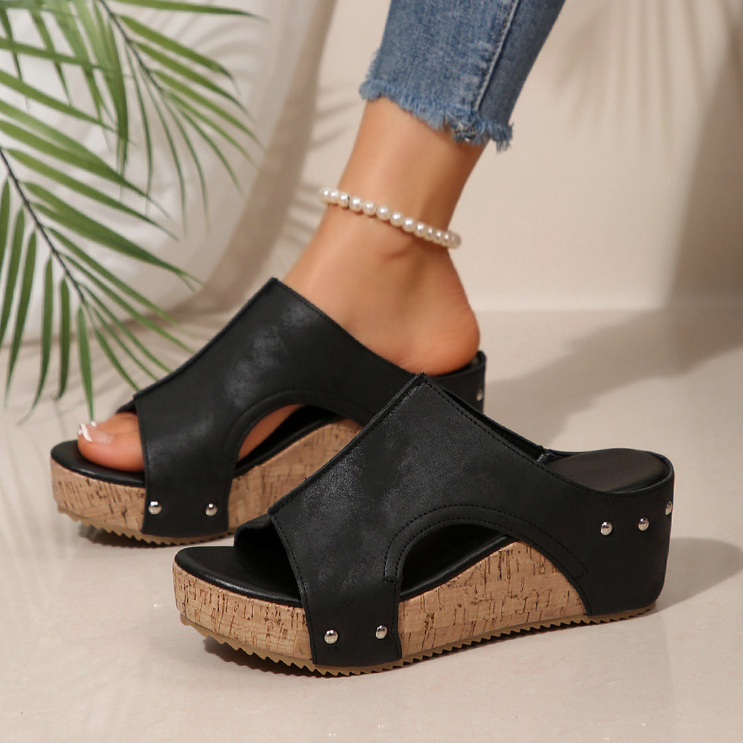 Damen Wedge-Pantoletten mit eleganter geschnitzter Korksohle und modischem Riemendesign R&B