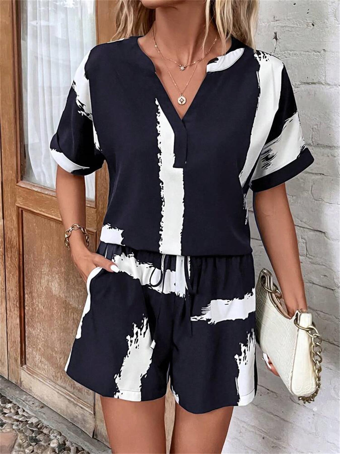 Damen geschnittener Sommer-Jumpsuit mit elegantem V-Ausschnitt und praktischen Taschen R&B