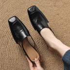 Damen Komfortable Mules mit elegantem Blickfang
