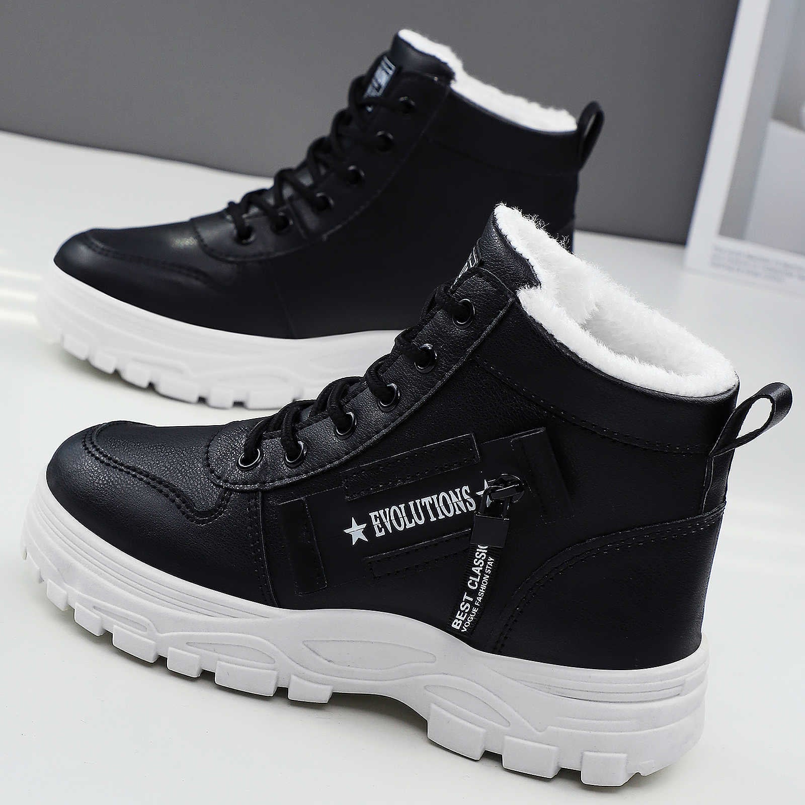 Damen Wärmende Winterstiefel mit rutschfester Sohle und gemütlichem Futter R&B