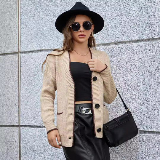 Damen Strickjacke mit modernen Taschen und kontrastierenden Details R&B