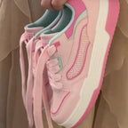 Damen Sportliche Sneakers mit modernem, atmungsaktivem Obermaterial und dämpfender Sohle R&B