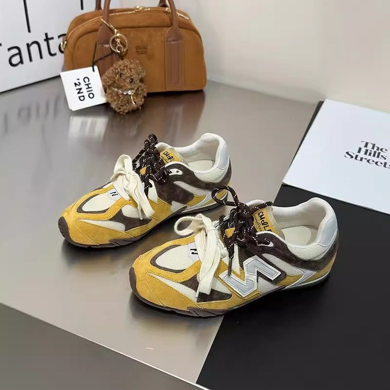 Damen sportliche Lauf-Sneaker mit atmungsaktivem Mesh-Obermaterial und kombiniertem Riemen R&B