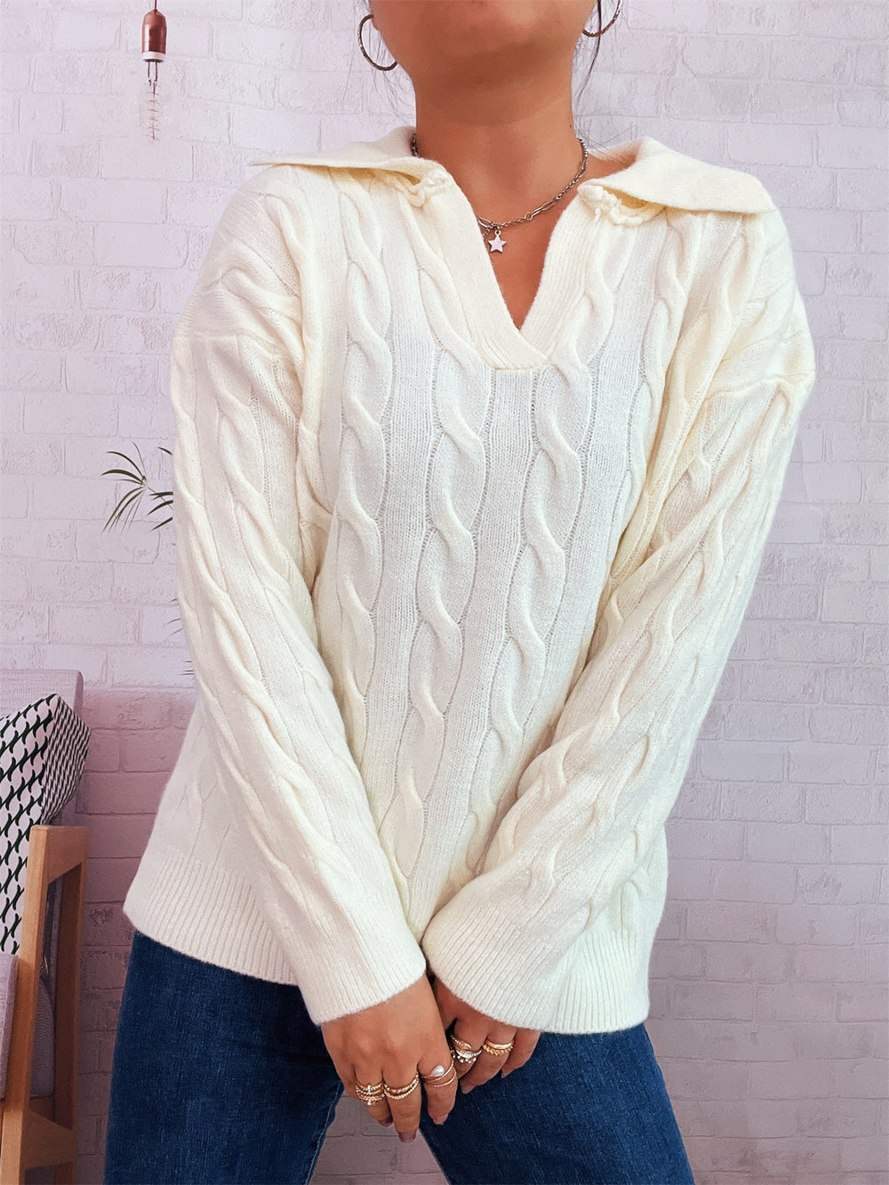 Damen Grobstrickpullover mit farbenfrohem Zopfdesign und klassischem Kragen R&B