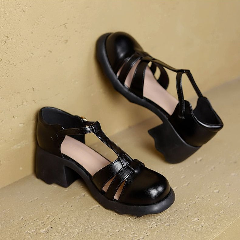 Damen Elegante und komfortable T-Strap Pumps