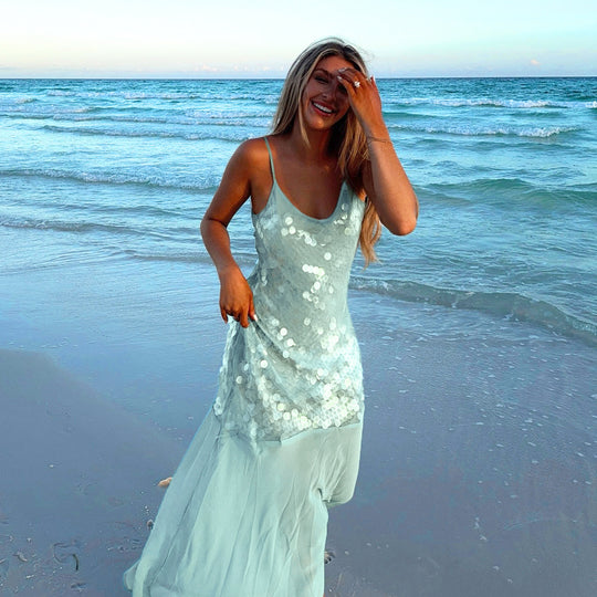 Damen Maxikleid mit glitzernden Pailletten und fließendem Rock R&B
