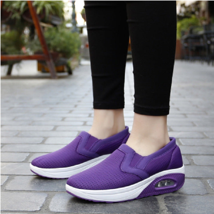 Damen Slip-On Sneakers mit atmungsaktivem Mesh und stoßdämpfender Sohle R&B