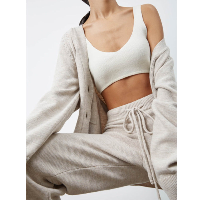Damen Strickcardigan mit tiefem V-Ausschnitt und großen Taschen R&B