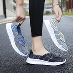 Damen Slip-On Sneakers mit atmungsaktiver Gewestruktur