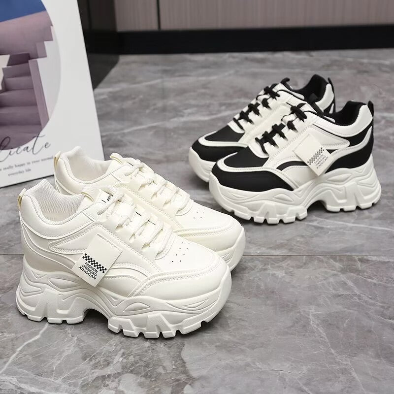 Damen Sportliche Chunky Sneakers mit innovativen Dämpfungselementen und rutschfester Sohle R&B