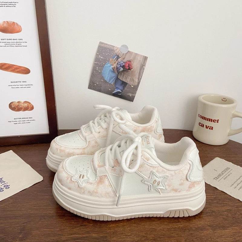 Damen Sneakers mit modischen Stern-Applikationen und dämpfender Sohle R&B
