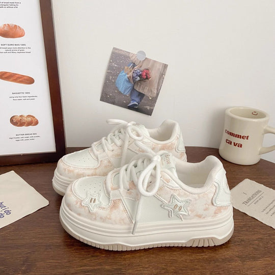 Damen Sneakers mit modischen Stern-Applikationen und dämpfender Sohle R&B
