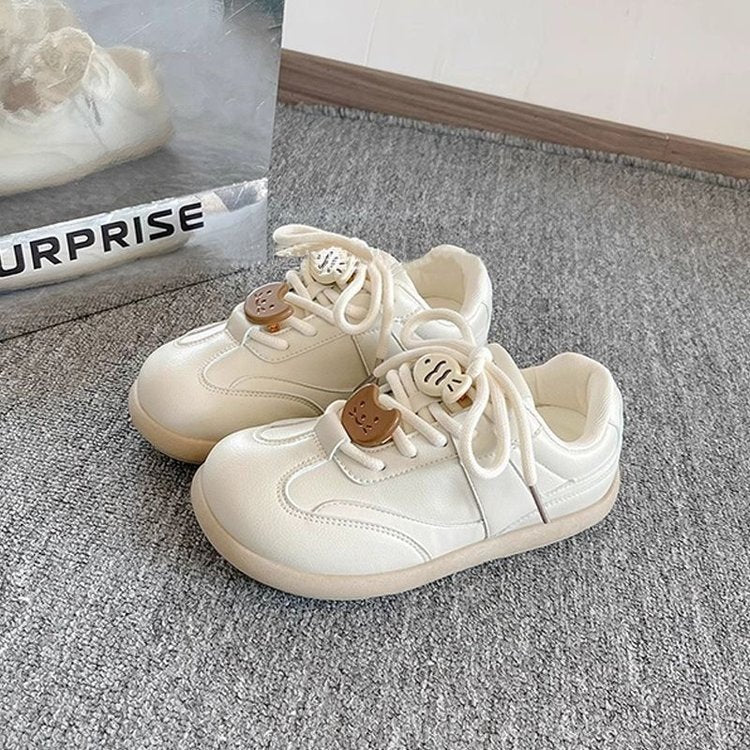 Damen Sportliche Sneaker mit verspieltem Design und einzigartigem Schnürsystem R&B