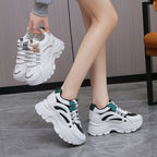 Damen Sportliche Sneakers mit innovativem Schnürsystem und federleichter Dämpfung R&B
