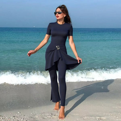 Damen eleganter Schwimmanzug mit asymmetrischem Rock und figurbetonendem Design R&B