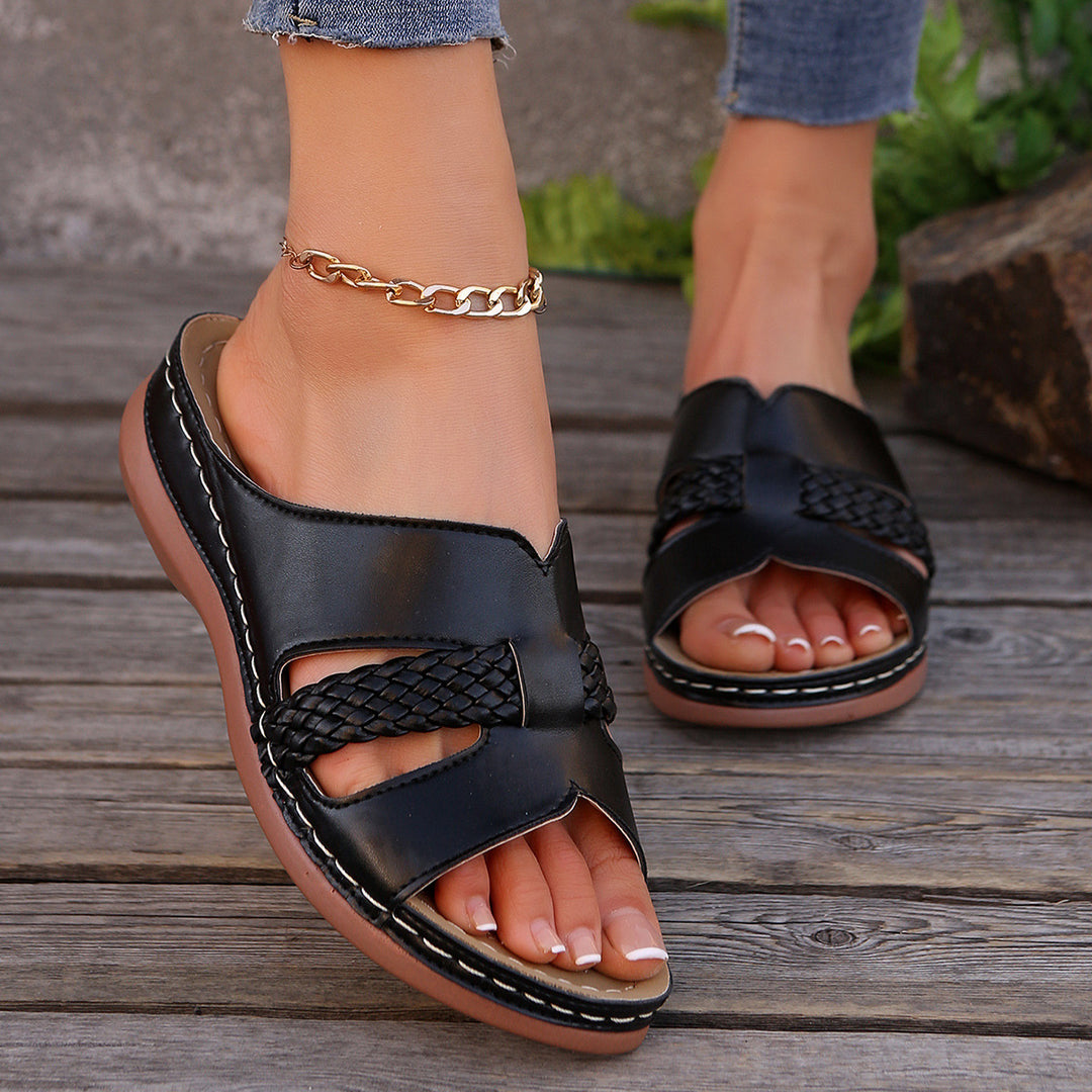 Damen Bequeme Freizeitsandalen mit geflochtenem Riemendesign und ergonomischer Sohle R&B