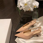 Damen Slingback Pumps mit spitzem Zehenbereich und elegantem Hochglanz