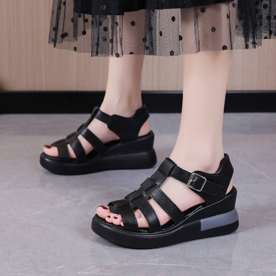 Damen nan luftige Riemchen-Sandalette mit gepolstertem Komfortfußbett und dezenter Plateauzwischensohle R&B