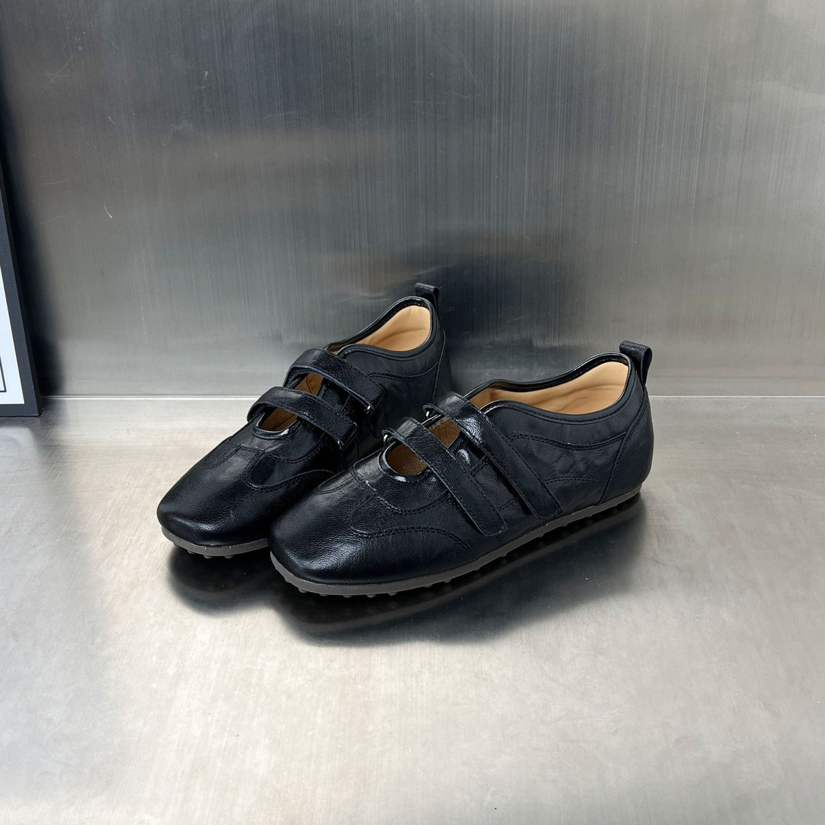 Damen Komfortable Clogs mit verstellbarem Klettverschluss und weichem Innenfutter R&B
