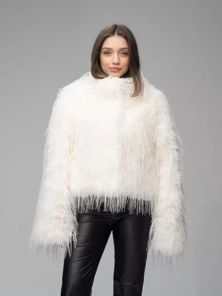 Damen Trendige Kunstfelljacke mit eleganten Fransen