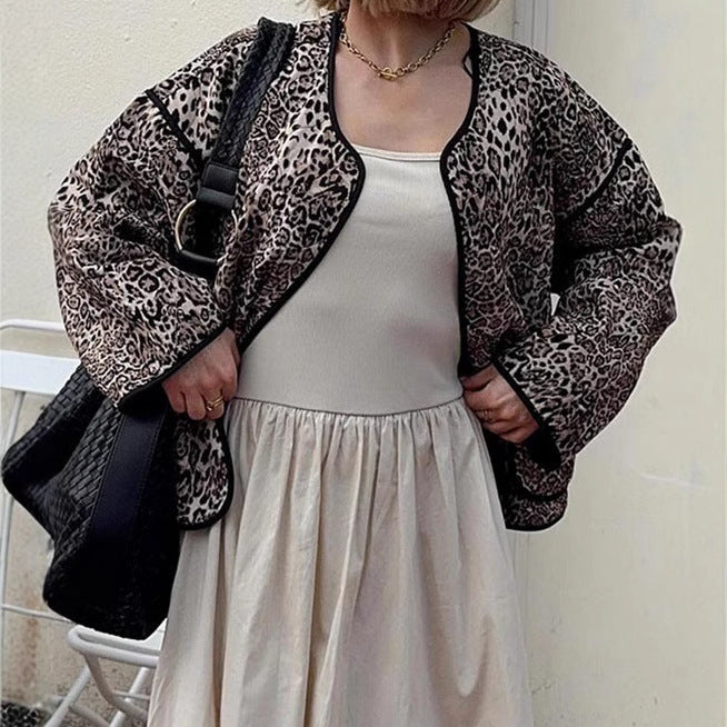 Damen Steppjacke mit Leoprint und praktischen Taschen R&B