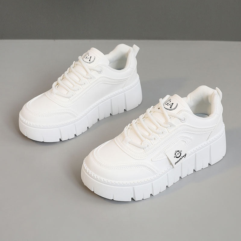 Damen Plateau Sneakers mit geschäumter Laufsohle und modernem Design R&B
