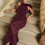 Damen Elegantes Maxikleid mit raffinierter Spitzenverzierung und schickem Halterneck R&B