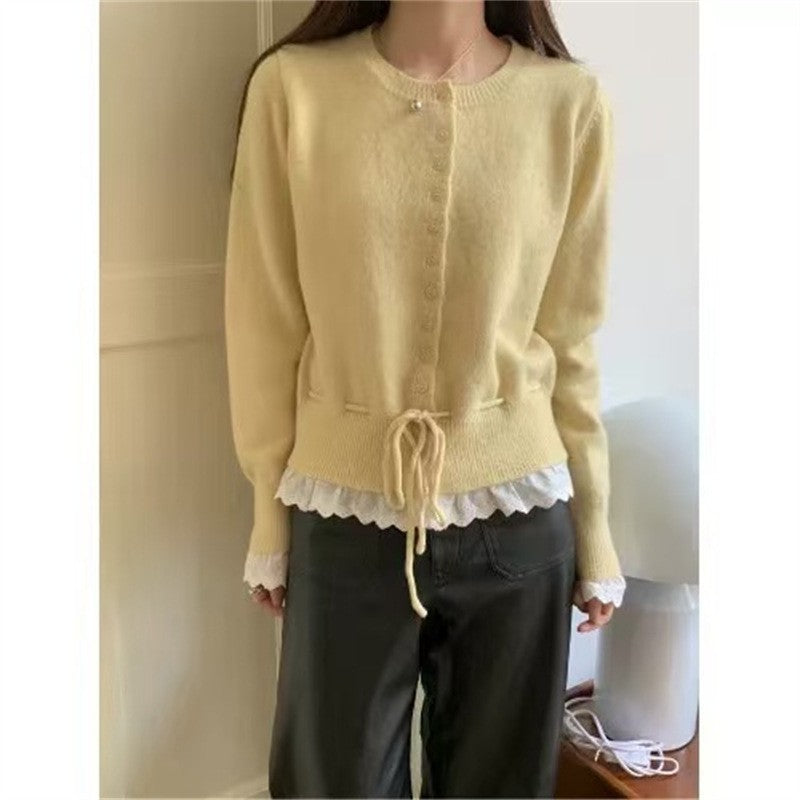 Damen kuscheliger Strickjacke mit fransigen Details und Bändchen R&B