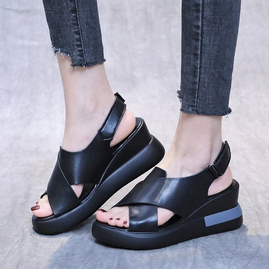 Damen Wedge-Sandalen mit elegantem Riemen und komfortabler Fußbettgestaltung R&B