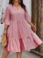 Damen gestreiftes Sommerkleid mit voluminösen Rüschensäulen und V-Ausschnitt R&B